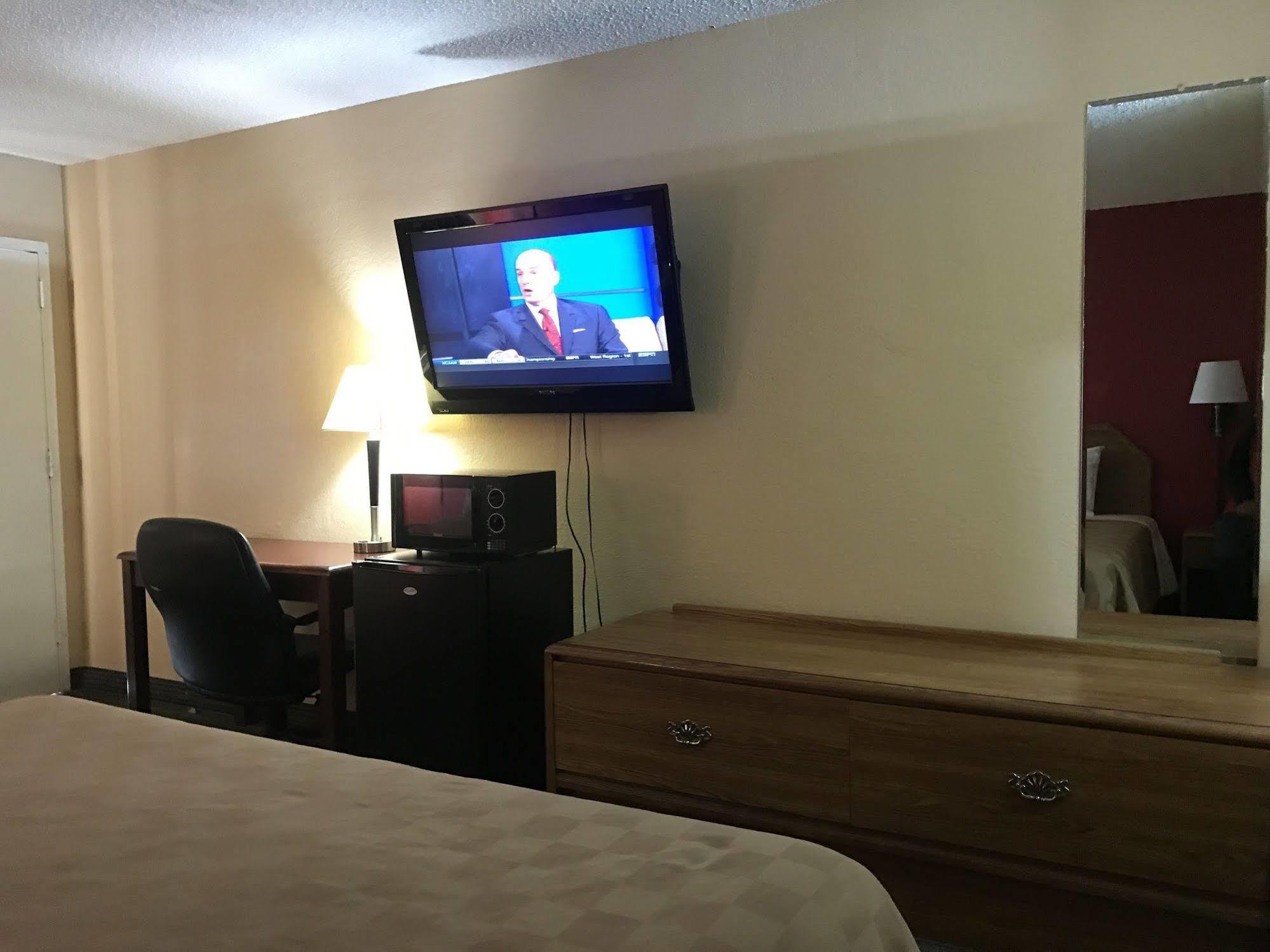Rodeway Inn Hazlehurst Εξωτερικό φωτογραφία