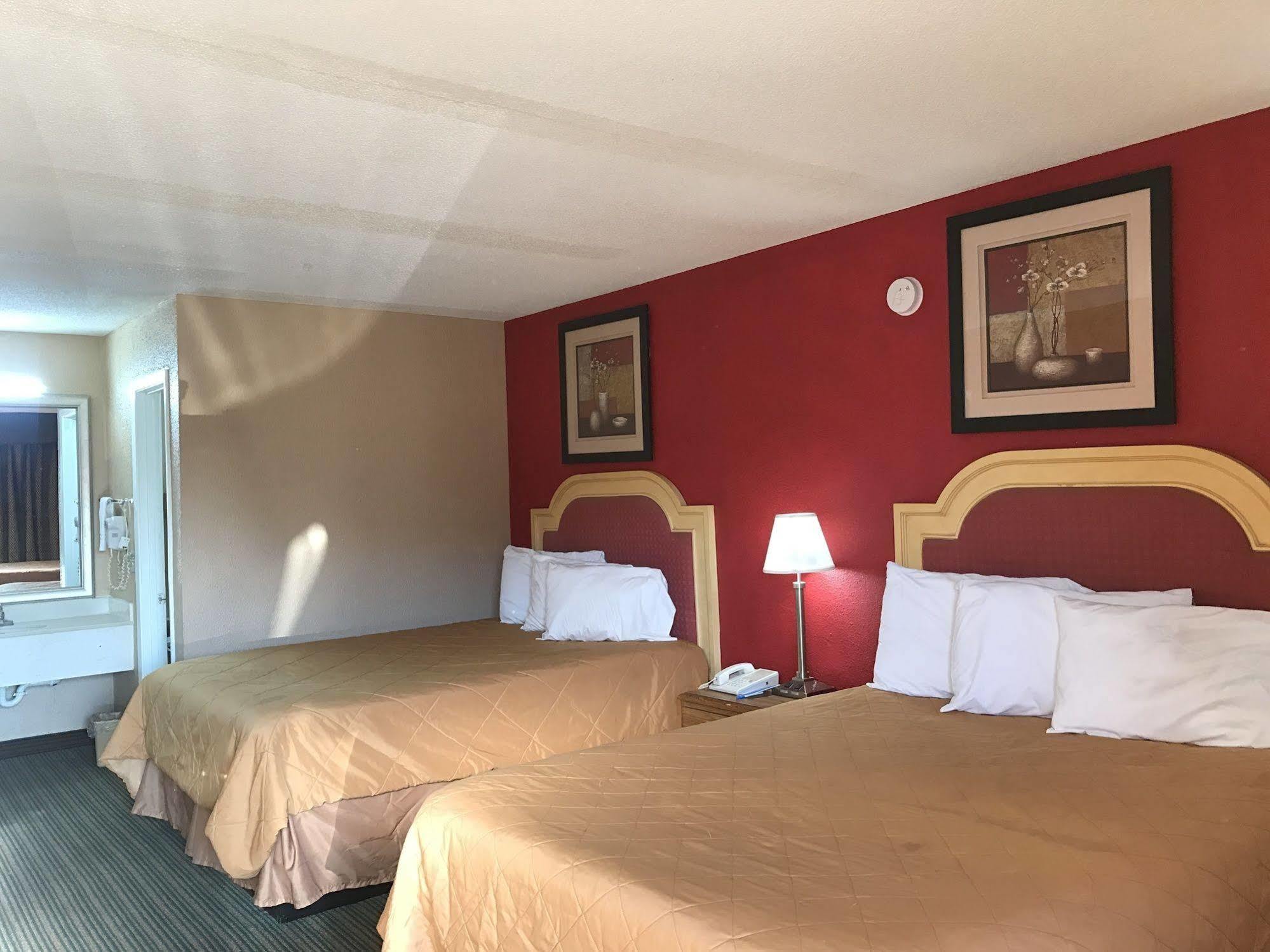 Rodeway Inn Hazlehurst Εξωτερικό φωτογραφία